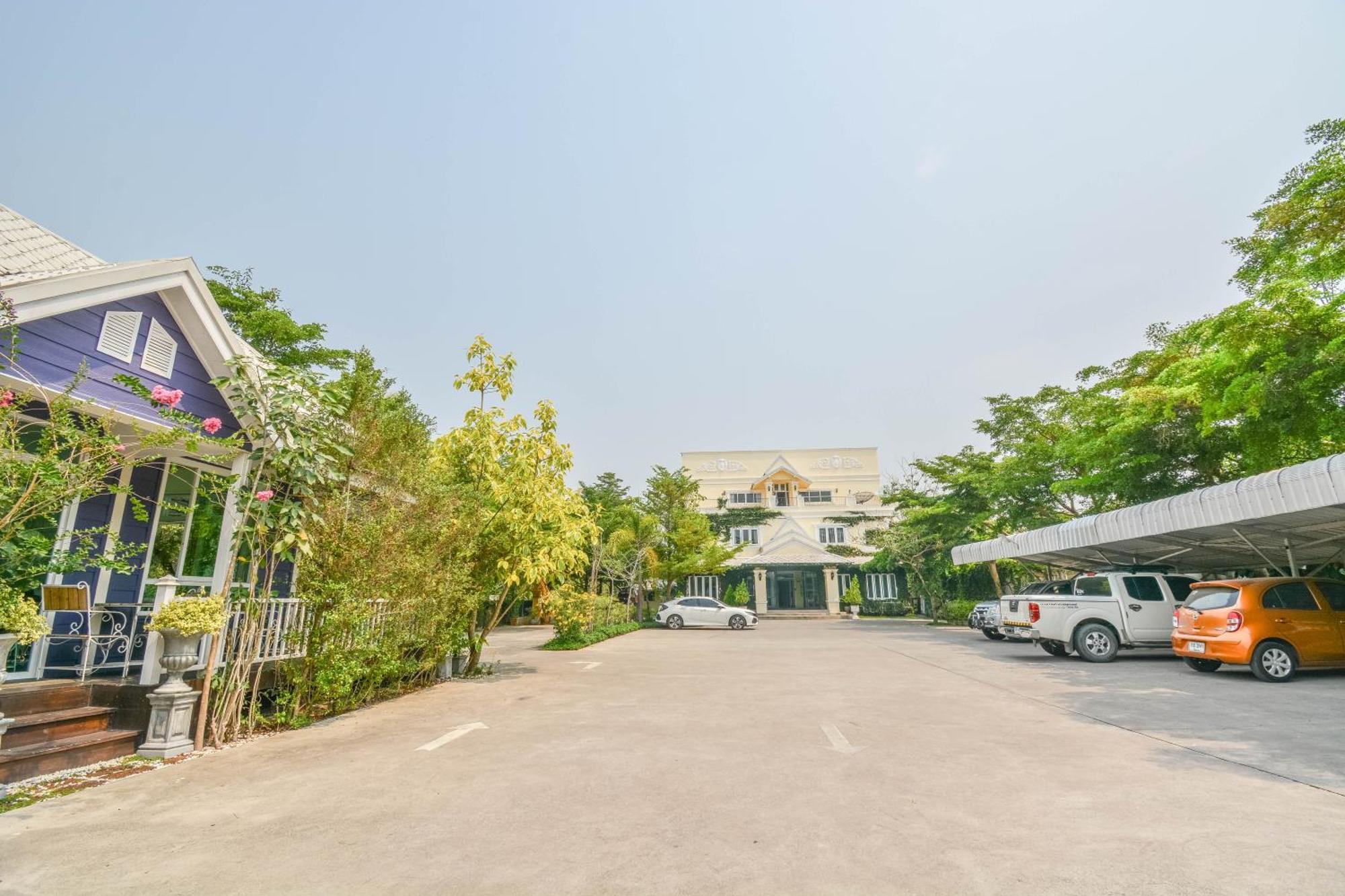 The Target Residence Chiang Rai Exterior photo