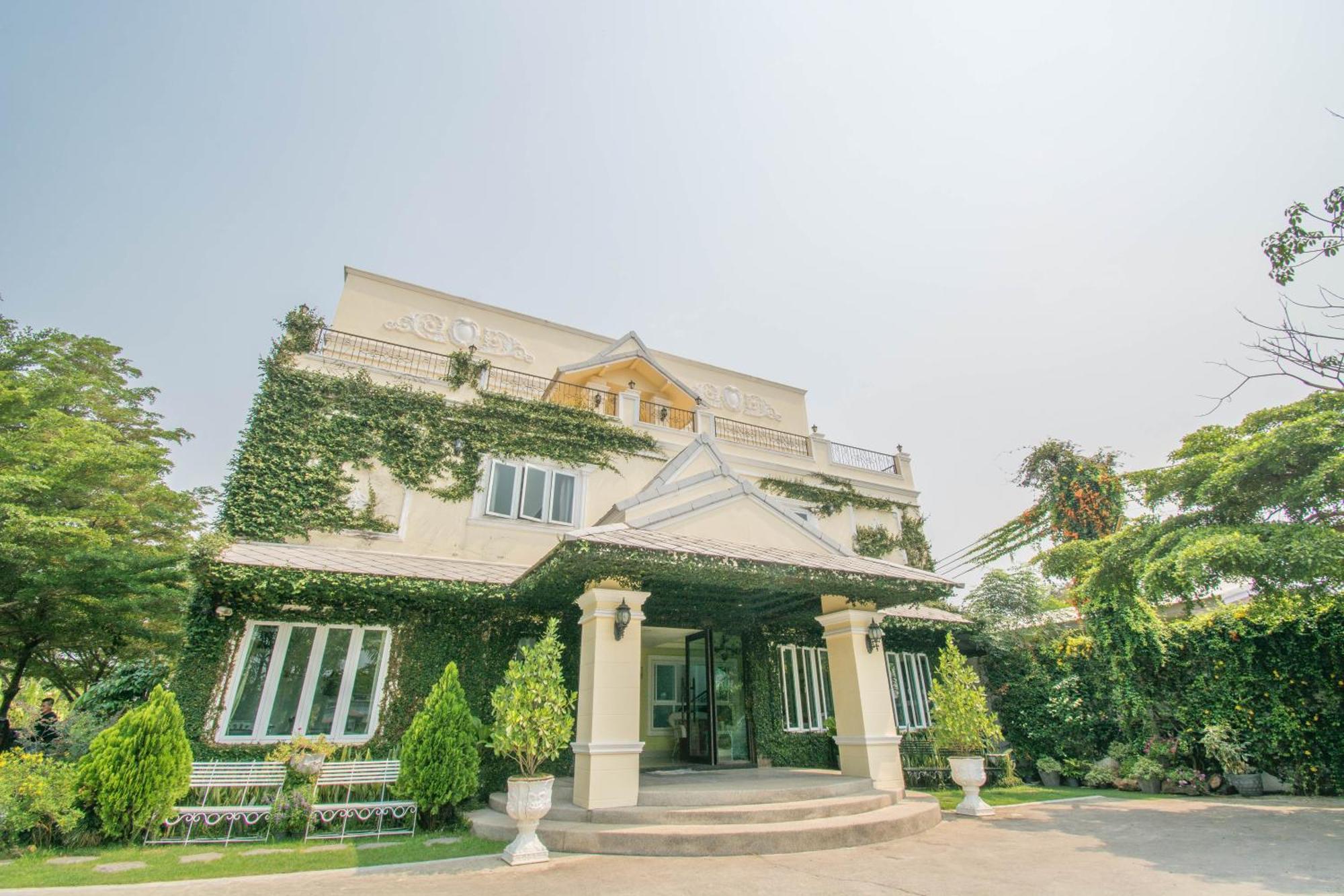 The Target Residence Chiang Rai Exterior photo