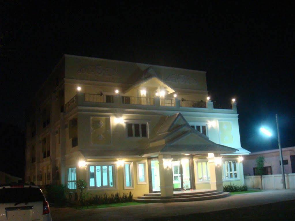 The Target Residence Chiang Rai Exterior photo